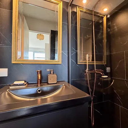 Terrasse, Piscine, Parking Confort *