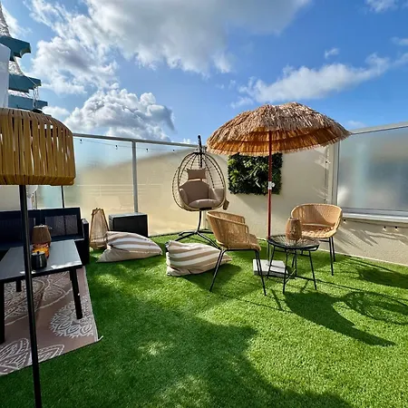 Terrasse, Piscine, Parking Confort *